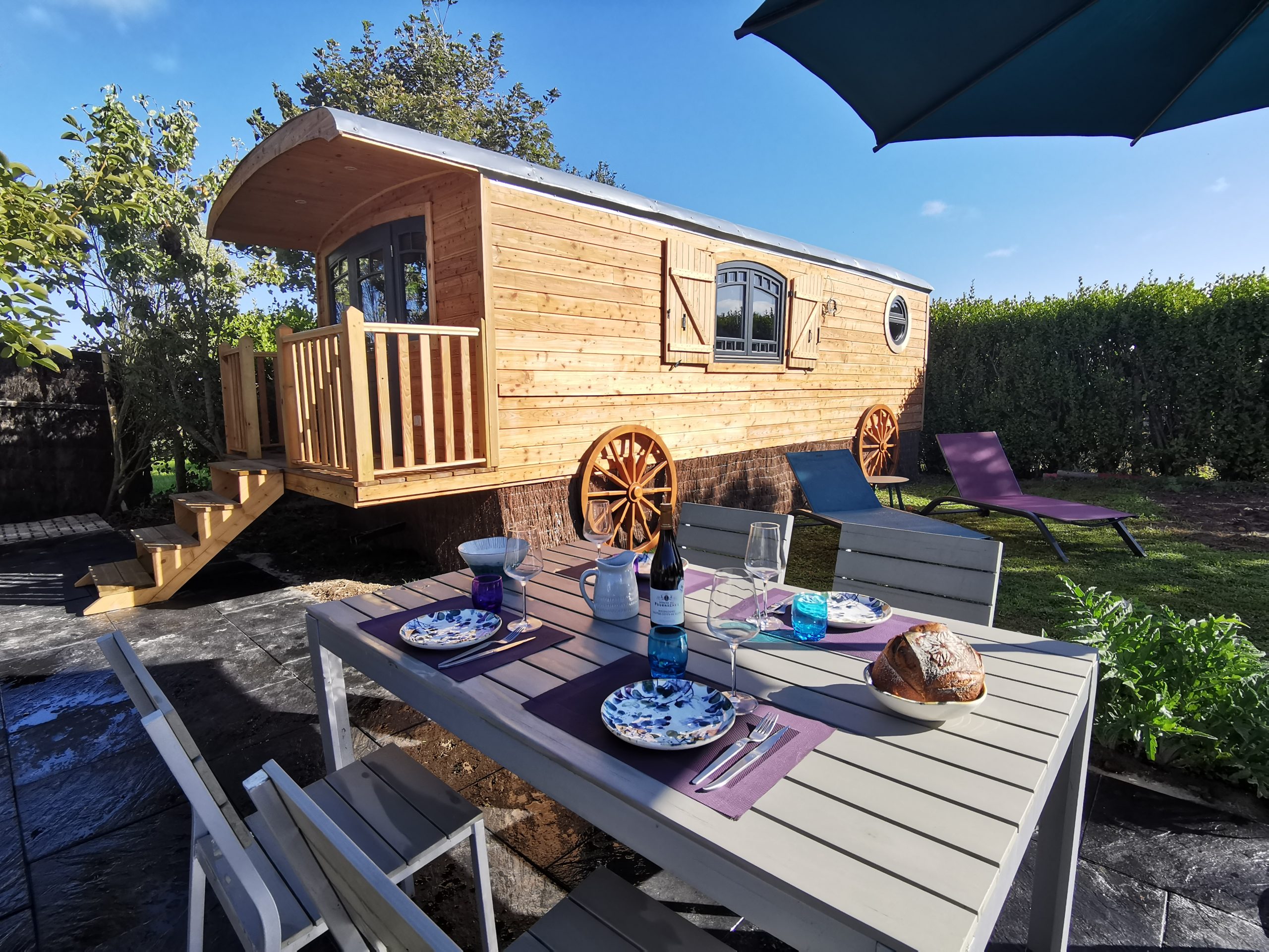 17_Roulotte_karantez_hebergement_insolite_porspoder_finistere_bretagne_Gites_o_bien_etre_massage_146 Cottage Drogou Gîte O bien-être massage Séjour bien-être en hébergement insolite : roulotte Karantez à 800 mètres des plages Pour 1 à 4 personnes En toute confiance : labellisée Clévacances Sur place espace détente O bien-être massage : massages, jacuzzi, sauna infrarouge, luminothérapie et tisanerie Bretagne, Finistère, Porspoder